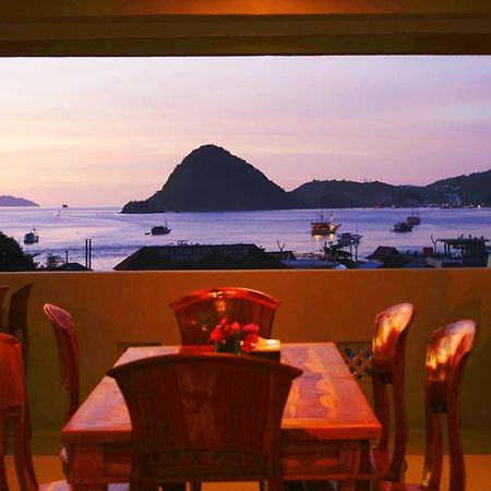 Komodo Lodge Лабуан-Бахо Экстерьер фото