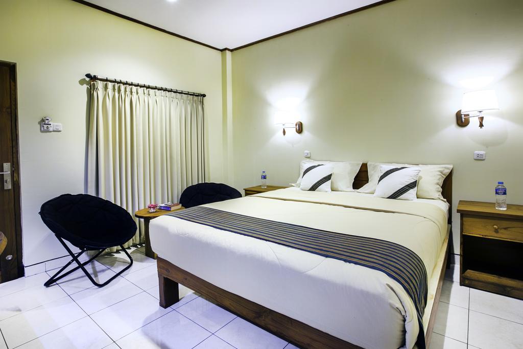 Komodo Lodge Лабуан-Бахо Экстерьер фото